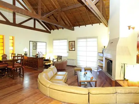 Casa en Alquiler de 3 dormitorios