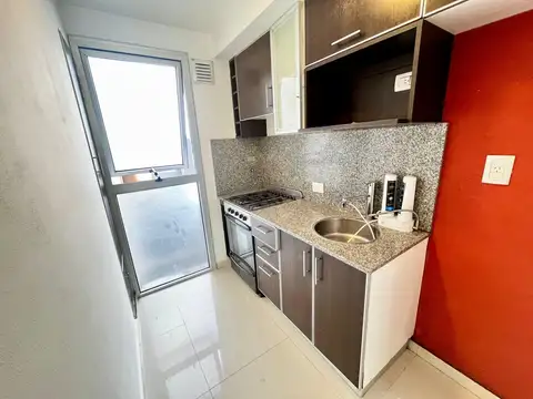 Departamento de 2 ambientes con cochera en Caballito.