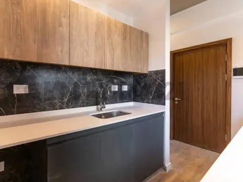 OPORTUNIDAD MONOAMBIENTE AMPLIO CON PARRILLA HURLINGHAM