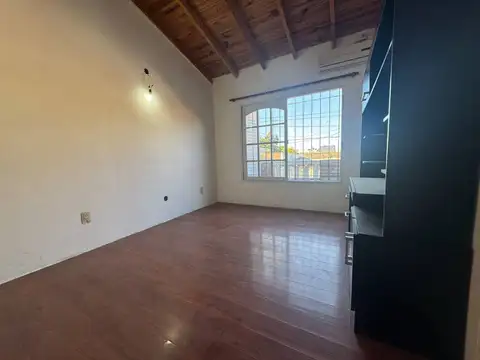 Depto Tipo Casa en Venta 15 años