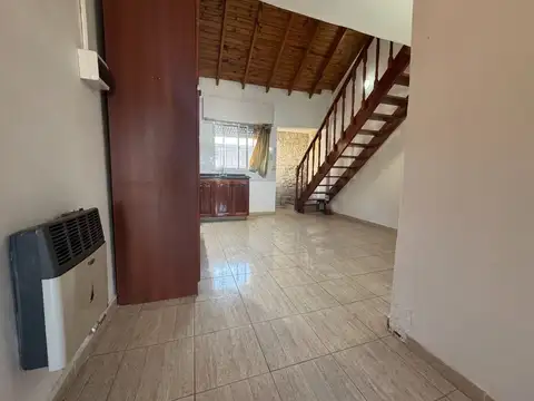 Depto Tipo Casa en Venta en Lanus Oeste, USD 49.900
