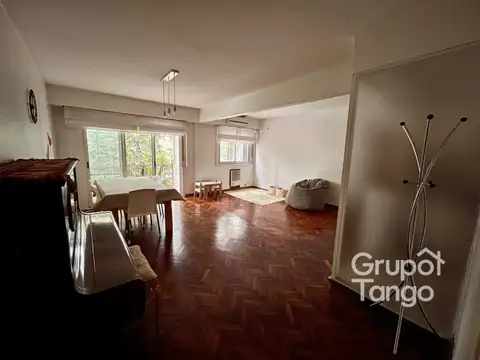 Avellaneda 100 , Piso 1