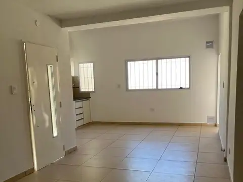 Depto Tipo Casa 4 ambientes con 1 baño