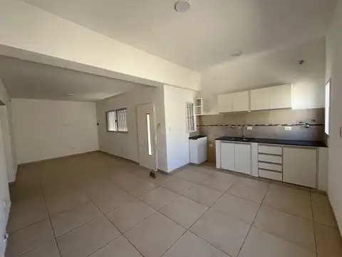 Departamento tipo casa en venta en Rosario. Alvear 3800