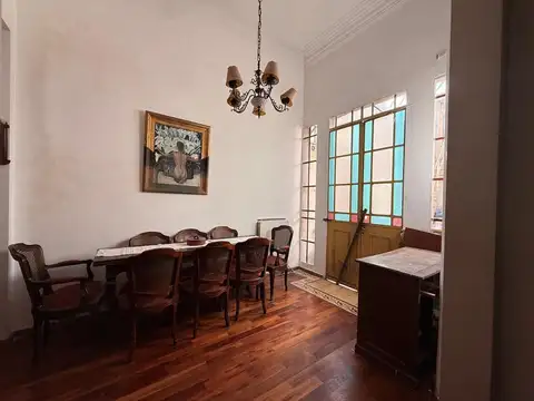 Depto Tipo Casa 4 ambientes con 2 baños