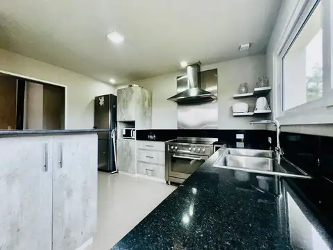 Casa en Venta en Barrio Residencial 1, USD 250.000
