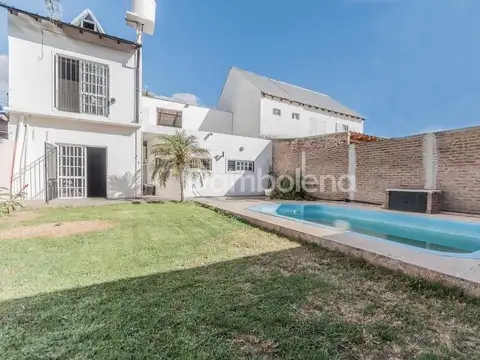 Casa Chalet  en Venta en Ituzaingó