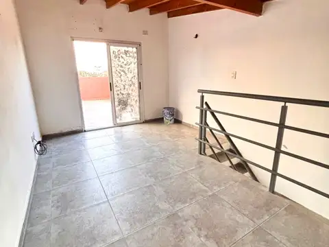 ALQUILER - DPTO 3 AMBIENTES CON PATIO Y COCHERA - JOSE C PAZ