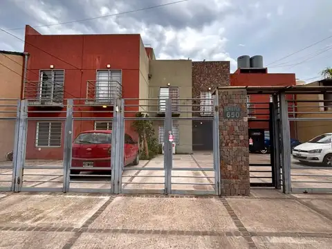 ALQUILER - DPTO 3 AMBIENTES CON PATIO Y COCHERA - JOSE C PAZ
