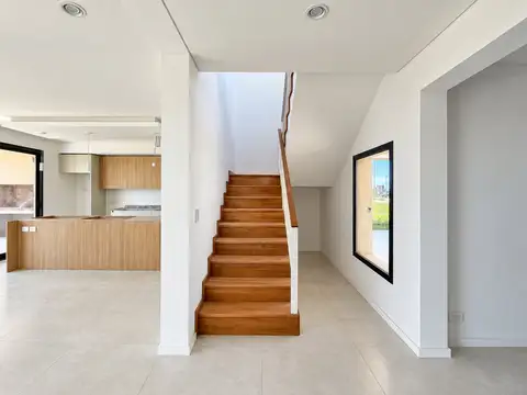 Casa en venta 3 dormitorios con pileta en Don Mateo  Funes