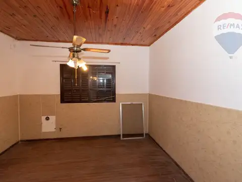 Casa 5 ambientes con 1 baño