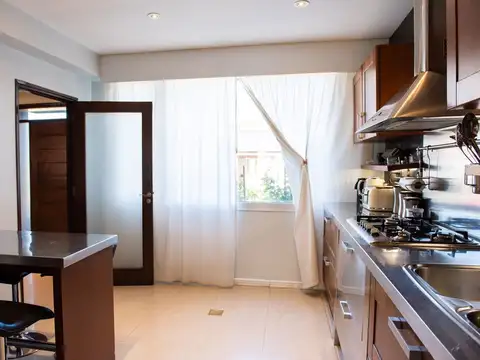 VENTA CASA CON QUINCHO Y PILETA CLIMATIZADA R.G