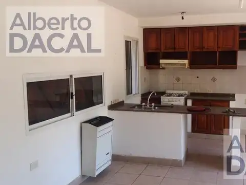 Casa en Venta en 29 E/ 443 Y 444 - City Bell - Alberto Dacal Propiedades