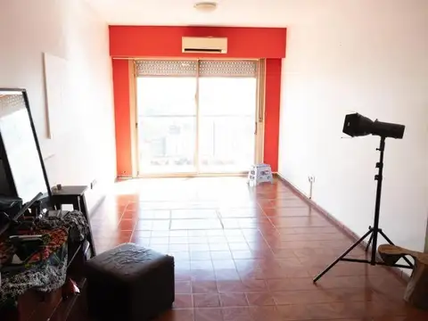 Departamento en venta - 2 Dormitorios 1 Baño - 70mts2 - Caballito