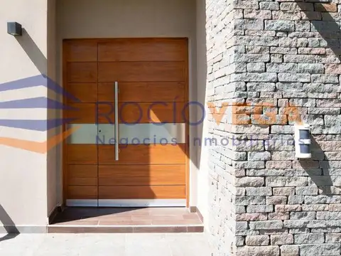 Casa en Alquiler de 4 dormitorios