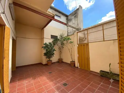 VENTA PH 3 AMBIENTES CON PATIO VILLA DEL PARQUE