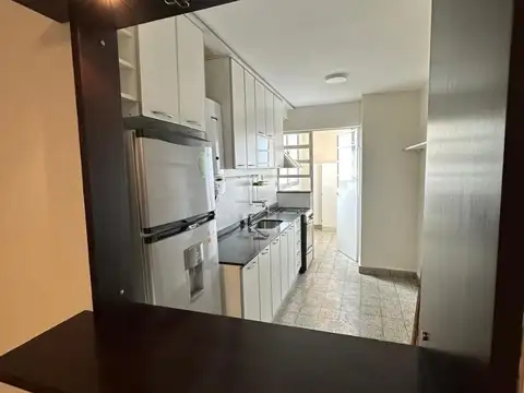 San Luis 2400, Piso 6