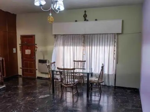 CASA EN VENTA DE TRES DORM EN BARRIO LUDUEÑA