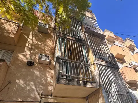 Vendo depto 2 dorm. b° belgrano c/cochera