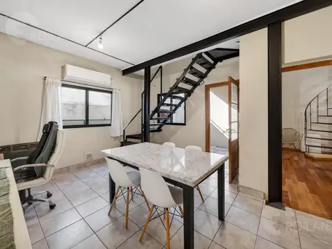 Depto Tipo Casa en Venta de 4 ambientes