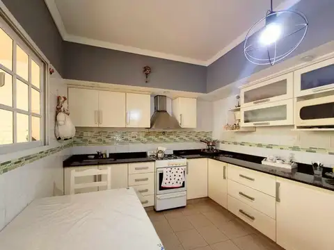 Depto Tipo Casa en Venta 24 años