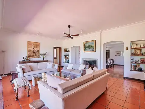Casa en Venta en Belen de Escobar, USD 6.000.000