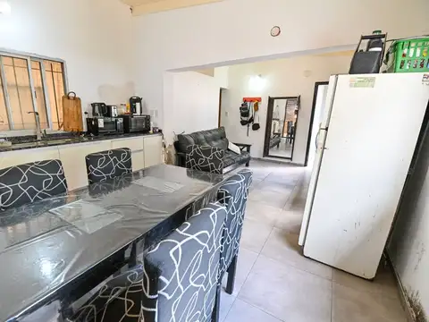 CASA EN VENTA 3 DORM EXCELENTE UBICACION