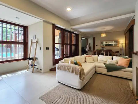 CASA | VENTA | 3 DORMS + PLAYROOM | MARTINEZ