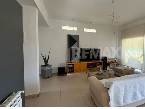 Casa en Venta en Cipolletti, USD 385.000