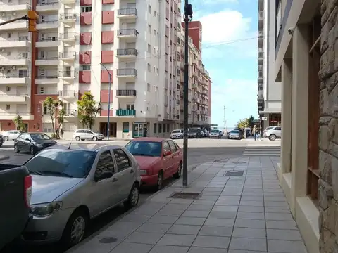 Alsina 2200