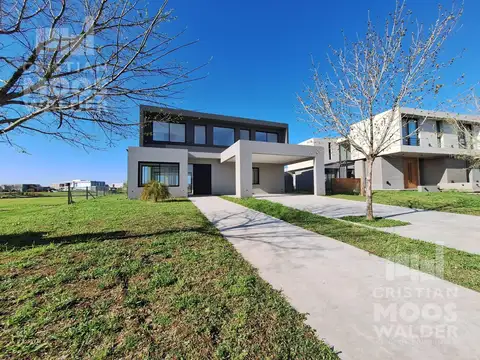 Casa en Venta de 4 dormitorios