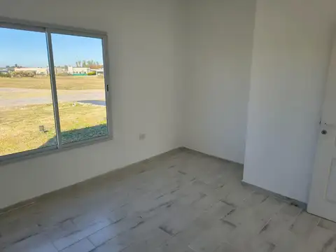 Casa a estrenar de 4 ambientes en venta en los juncos a56