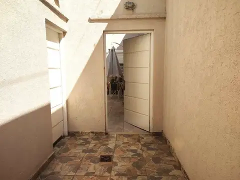Depto Tipo Casa en Venta en Villa Pueyrredon, USD 195.000