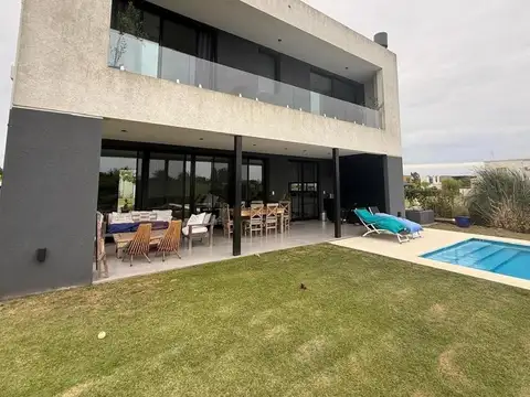 B. NAUTICO CANAL Villanueva ALQUILER al rio3 Dorm