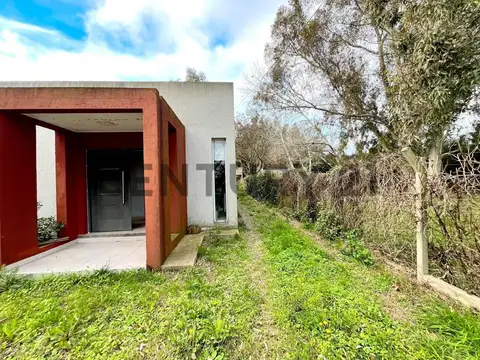 Casa en Venta en Lisandro Olmos Etcheverry, USD 140.000
