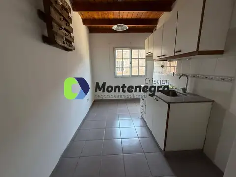 Depto Tipo Casa en Alquiler de 2 ambientes