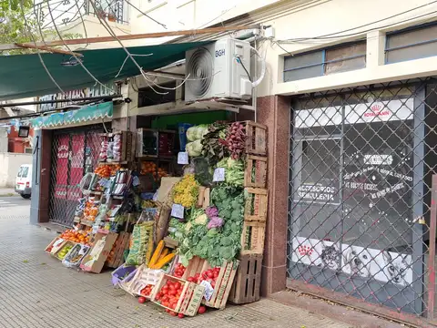 EXCELENTE LOCAL  A LA CALLE