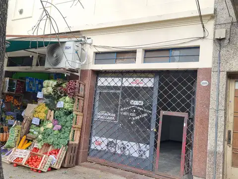 Local en Alquiler en Barrio Parque Saavedra, $ 600.000