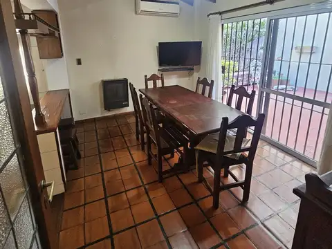 Depto Tipo Casa en Alquiler de 3 dormitorios