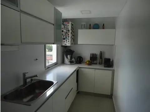 Departamento 4 ambientes con 3 baños