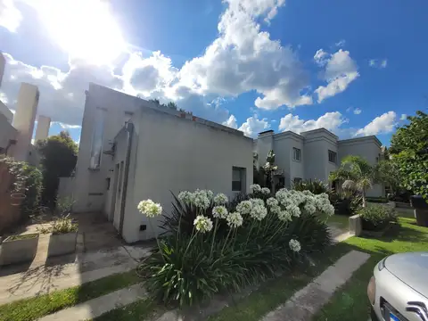 Casa en Venta en Isla del Sol 4 dormitorios,  Rincón de Milberg 100