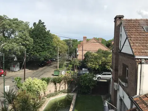 Local en Venta Via Púb.