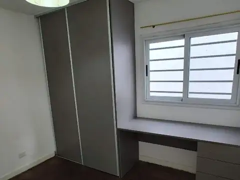 Depto Tipo Casa en Venta en Lomas de Zamora, USD 95.000