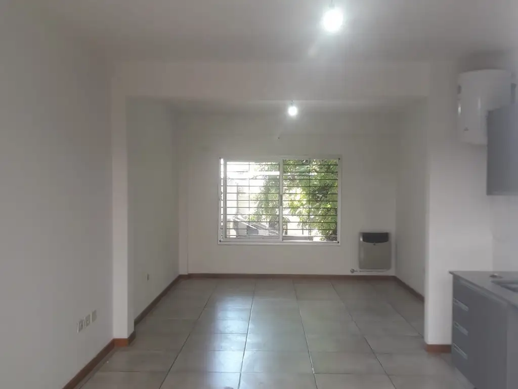 José Pascual Tamborini 5600, Piso 1