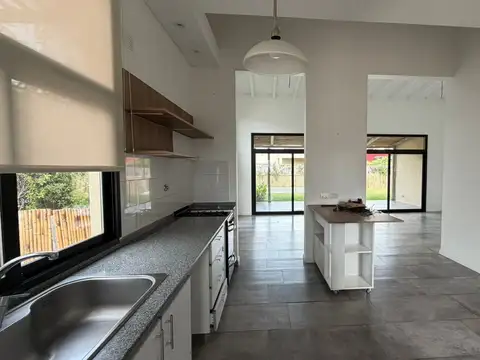 Casa en Alquiler de 3 dormitorios