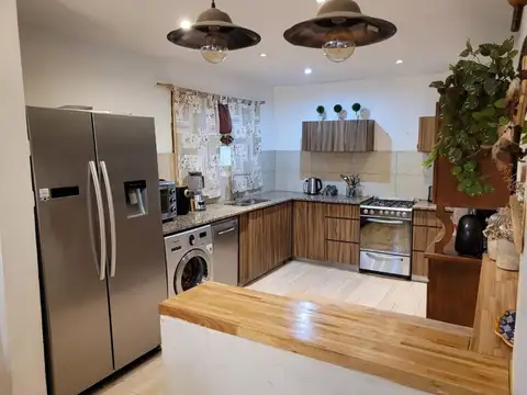 VENTA PH 3 AMB DEP. COCHERA PATIO PARQUE LURO