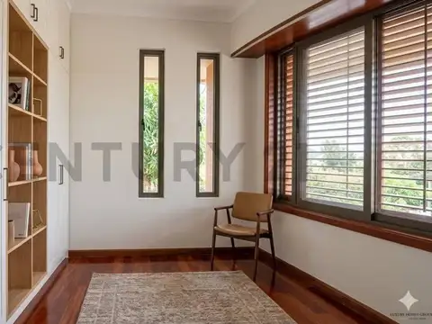 Casa 7 ambientes con 3 baños