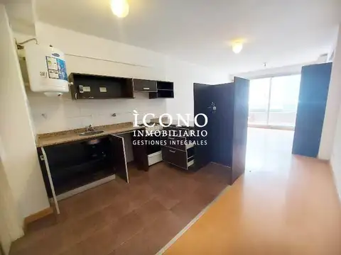 MONOAMBIENTE FTE. EXP 130.000 C/BALCON PROX UADE UAI Y SUBRTE C
