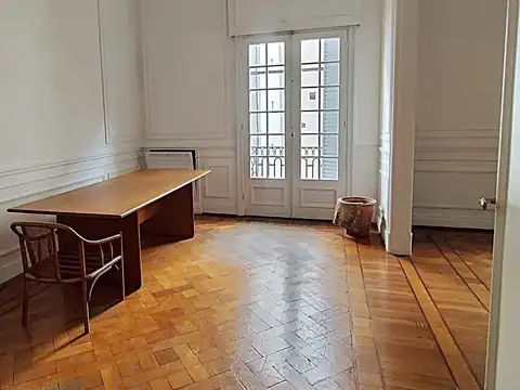 Departamento en Venta de 5 ambientes