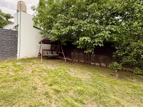 VENTA CASA 6 AMB LOCAL PASO DEL REY MULTIFAMILIAR